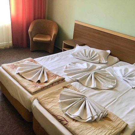 Hotel Cris Costinești Kültér fotó