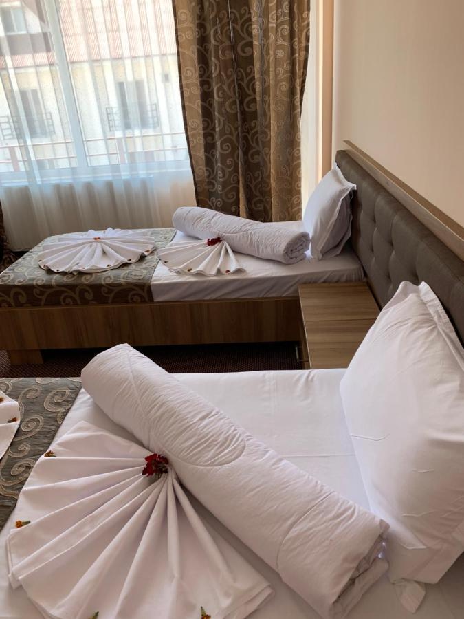 Hotel Cris Costinești Kültér fotó